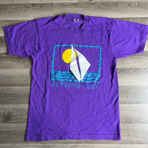 Fruit of the Loom Other - VTG Suttons Bay T Shirt Mens Large Vacation Tee Michigan Lake Sailboat 1990s USA